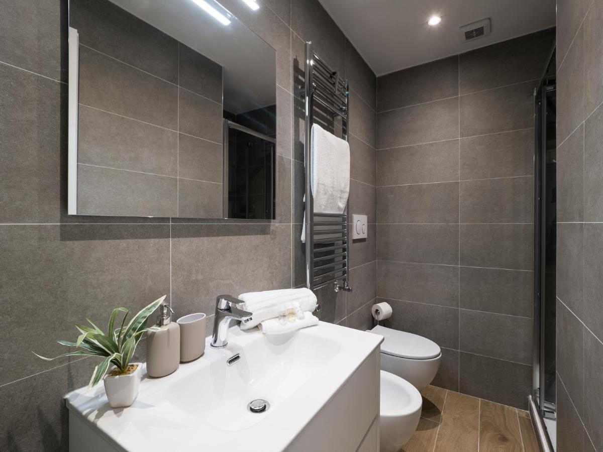 Casa Design Con A/C E Wifi_7 Minuti Ciampino Aeroporto Lägenhet Exteriör bild